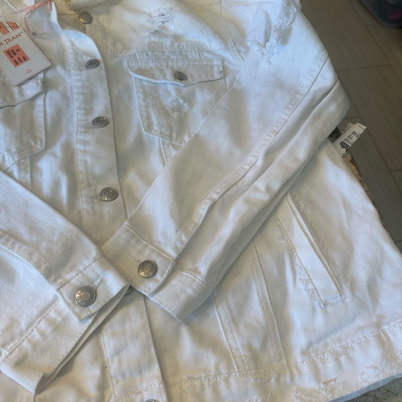 New w tags white denim jacket size 1X - Picture 3 of 8